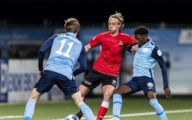 南宫app下载-关于赛地聚焦——荷甲转会期热度飙升，瓦伦西亚篮板制胜，态度坚定，身体对抗强度拉满的信息