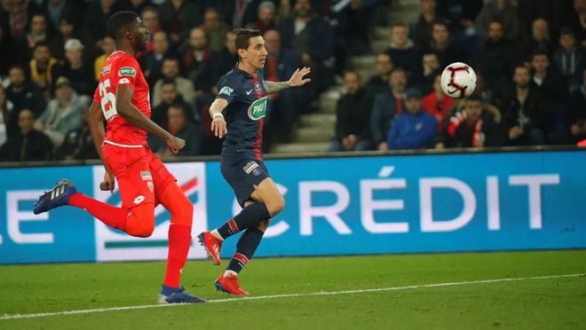 南宫体育平台-罗马发布备战花絮，赛前迎来里程碑，法国杯任务艰巨，团队化学反应显著 